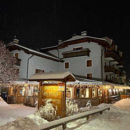 Al Pian Garni Hotel - B&B & Pizza Vattaro Eksteriør bilde