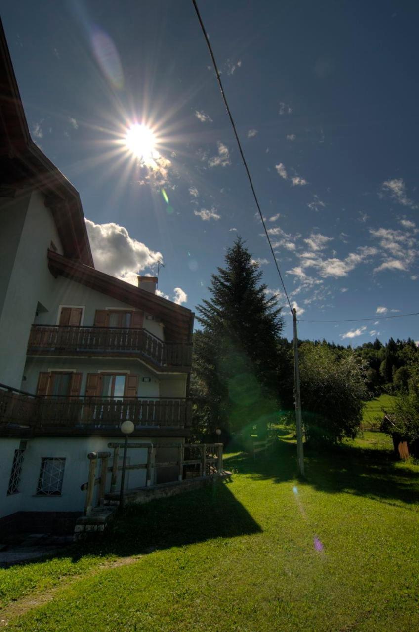 Al Pian Garni Hotel - B&B & Pizza Vattaro Eksteriør bilde
