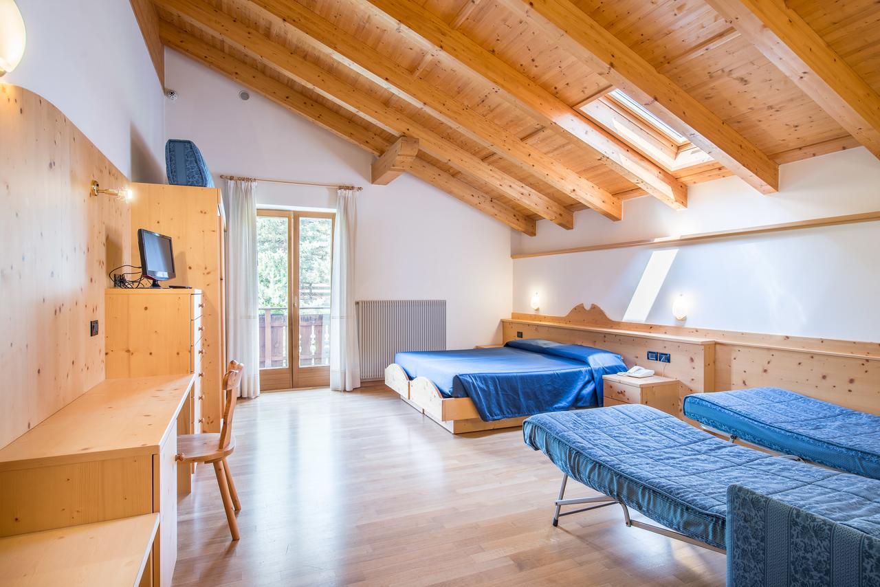 Al Pian Garni Hotel - B&B & Pizza Vattaro Eksteriør bilde